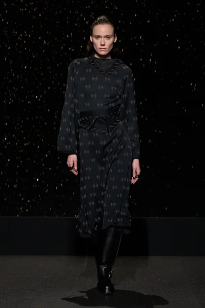 Look 57